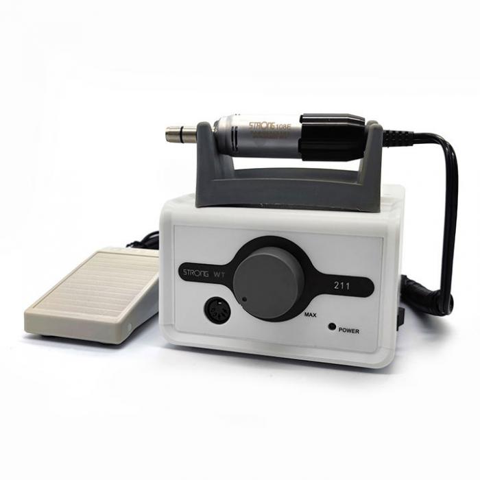 Micromotore dentale Strong 211 con manipolo tipo E da 35000 giri/min Micromotore dentale Strong 211 con manipolo tipo E da 35000 giri/min