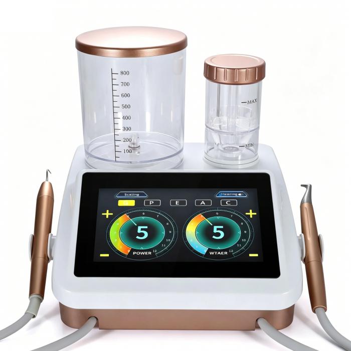 Dispositivo per terapia parodontale 2 in 1, ablatore a ultrasuoni con lucidatore a getto d’aria Dispositivo per terapia parodontale 2 in 1, ablatore a ultrasuoni con lucidatore a getto d’aria